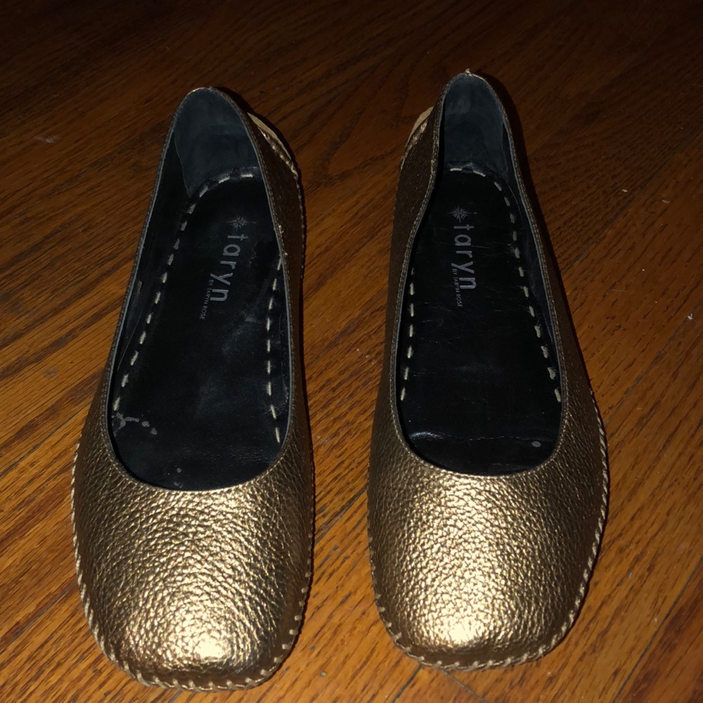 BRAND NEW!! Never worn!!